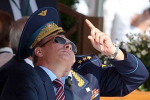 Путин посетил на авиасалоне МАКС-2011 российскую экспозицию 