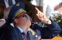 Путин посетил на авиасалоне МАКС-2011 российскую экспозицию 