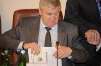 Суд разрешил начать заочное расследование против экс-министра обороны Ежеля