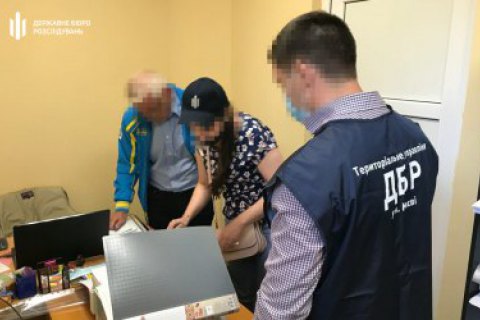 ​Заступнику директора київського КП "Спортивний комплекс" повідомили про підозру в халатності 