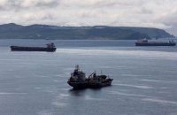 США і західні країни завершують розробку планів щодо обмеження ціни на російську нафту, – Reuters