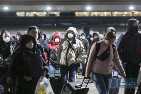 В Днепре на обсервацию отправили 30 человек, которые вернулись из стран Балтии