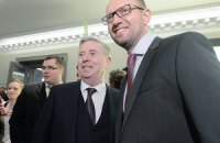 Оппозиция попросила продлить работу миссии Кокса-Квасьневского