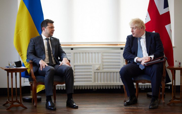 Великобритания не советует Украине в настоящее время заключать мирное соглашение с Россией, - The Times