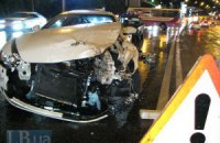 В Киеве спорткар Maserati GranTurismo влобовую протаранил рейсовый автобус
