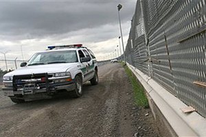 Женщину в Техасе ранило шальной пулей из Мексики