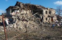 Окупанти знову обстріляли Нові Петрівці, загинула дворічна дитина