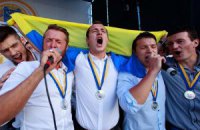 Зозуля спел про Путина во время чествования "Днепра"