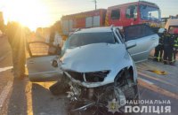 На Одещині військові потрапили у ДТП, п’ятьох постраждалих ушпиталили, одна з них померла