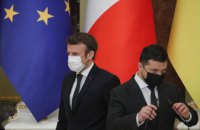 Зеленский и Макрон обсудили обострение на фронте
