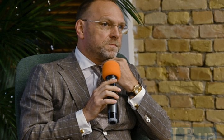 Власенко: підозра Кривоносу залишиться чинною навіть після відставки Кравченка