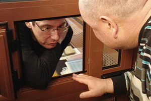 Суд отказался освободить Луценко