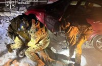 На Вінниччині чоловіка підозрюють у вимаганні коштів у військовослужбовця