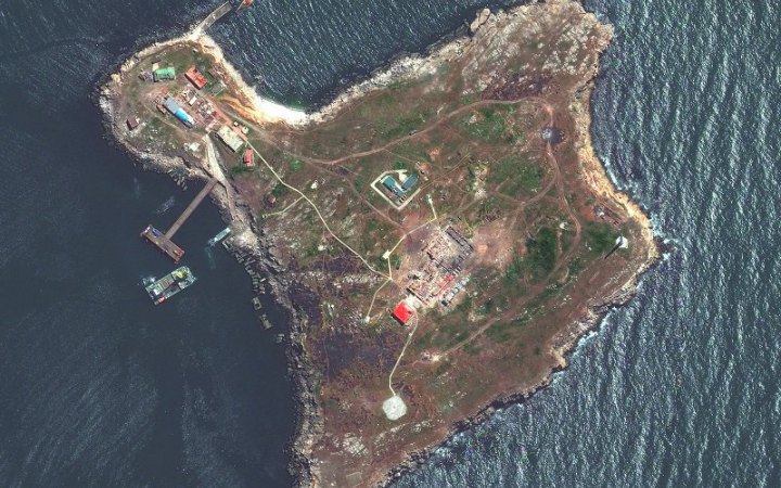 Оккупанты перебросили на Змеиный ракетные комплексы "Тор-М2" и "Панцирь", - разведка