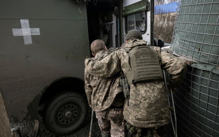 Волонтери звернулися до воєнного керівництва щодо проблем тактичної медицини