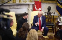 Трамп прокоментував суперечку з Зеленським: "Він хоче битися, битися, битися. Не збираюся давати битися"