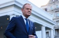 Туск отримав від ЦРУ “досить точний звіт” про можливий розвиток подій на кордоні з Україною