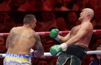Усик може зберегти звання абсолютного чемпіона до реваншу з Ф'юрі