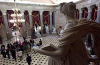 Американские госслужащие недоплатили налогов на миллиард долларов