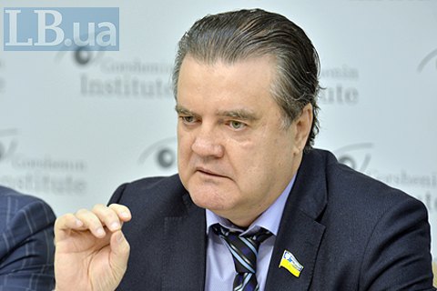 Эксперт заявил о необходимости расследовать возможное попадание в Украину удобрений из РФ через "третьи страны"