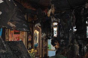 В Киеве пытались сжечь незаконную часовню на Десятинке