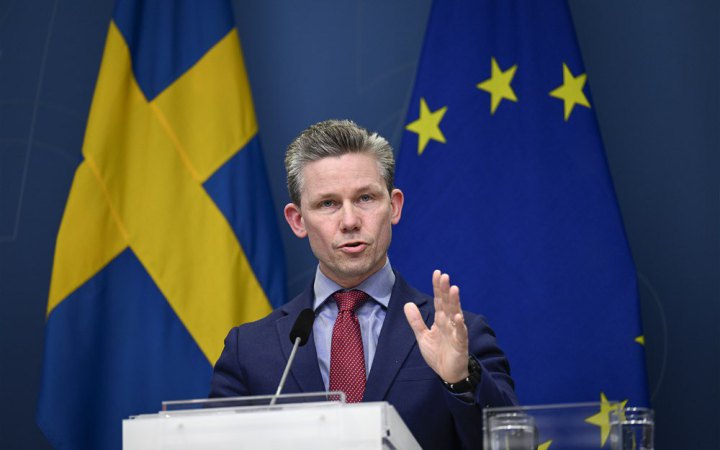Швеція розглядає можливість відправки в Україну деяких із своїх 120 “Леопардів” 