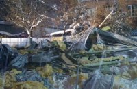 Обвал крыши торгового павильона в Харькове расследуют как служебную халатность
