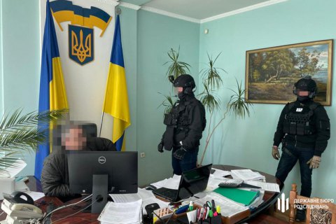 Начальник відділу вінницької податкової попався на хабарі 50 тис. гривень