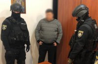 ​Следователи ГБР задержали начальника отдела полиции в Запорожской области за подстрекательство подчиненного к взяткам