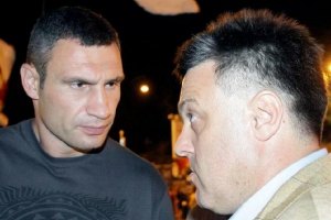 "Свобода" не отдаст свои округа "УДАРу"