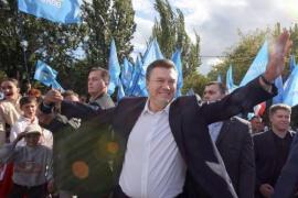 Минтранс: полеты Януковича на работу вертолетом теоретически возможны
