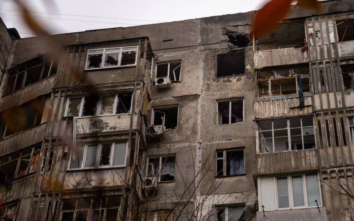 Росіяни обстріляли будівлю Херсонського водоканалу і будинки, є загиблі (оновлено)