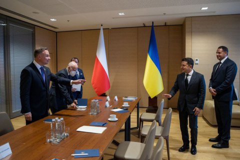 Зеленский предложил Дуде запустить скоростной поезд Киев - Варшава
