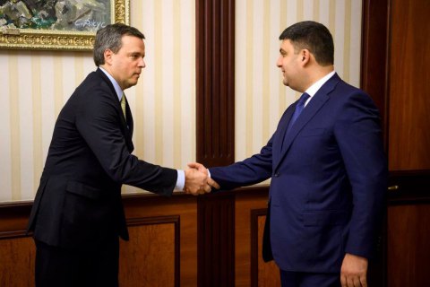 "Укрзализныця" получит 30 локомотивов американской General Electric