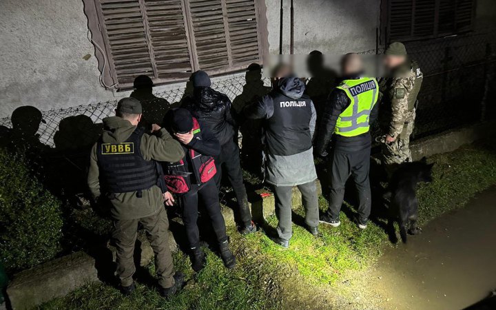 За $8000 неповнолітній закарпатець хотів влаштувати ухилянтові "вояж" Тисою