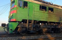 Росіяни вдарили безпілотником по електровозу на Дніпропетровщині