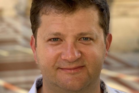 Нардепы попросили в СБУ запретить въезд российским певцам Сюткину и Серову (Документ)