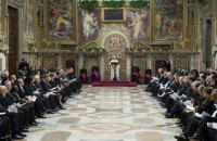 Папа Франциск закликав міжнародну спільноту пам'ятати про війну в Україні