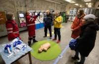 КМДА оприлюднила перелік станцій київського метрополітену, на яких проводитимуться тренінги з домедичної допомоги 