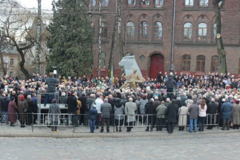 Во Львове открыли памятник автору национального гимна Украины