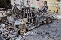 Внаслідок обстрілів Дніпровського району Херсона постраждала літня жінка