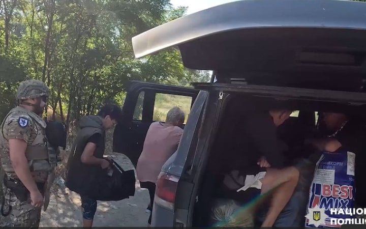 Із двох сіл на Дніпропетровщині оголосили обовʼязкову евакуацію всіх людей