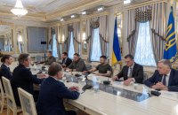 ​Зеленський у Києві провів зустріч із головою МЗС Великої Британії Кемероном