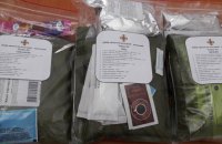 Полторак показал сухпайки нового образца