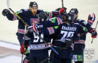 "Магнитка" разгромила "Динамо" в матче-открытии сезона в КХЛ
