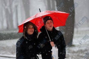 ​В Киеве завтра днем без осадков, -7...-9