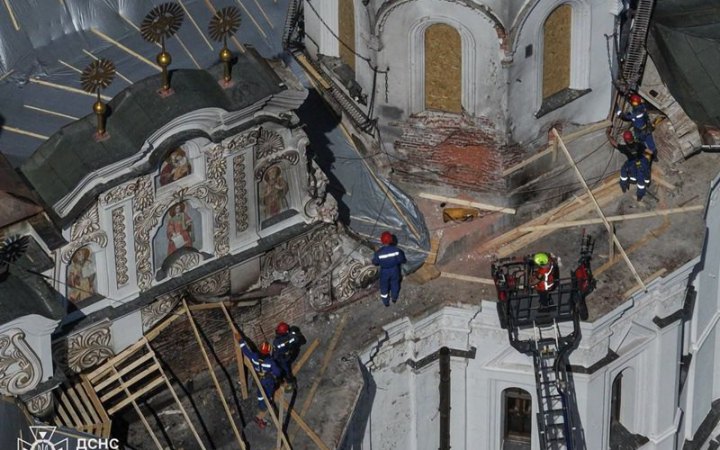 Головне за вівторок, 23 червня: понад 200 боєзіткнень, знищення мосту через Північнокримський канал, штраф «Укрпошті»