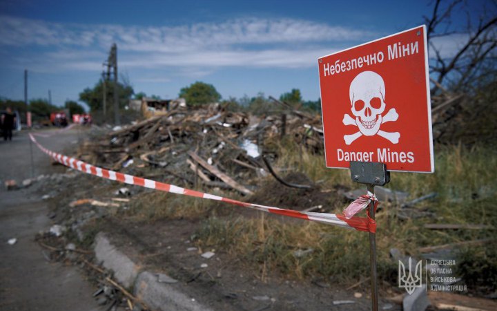 Окупанти дистанційно мінують місцевість на Харківщині