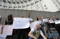 Опозиція виявилася не готовою до нового способу «зачистки» інформаційного простору