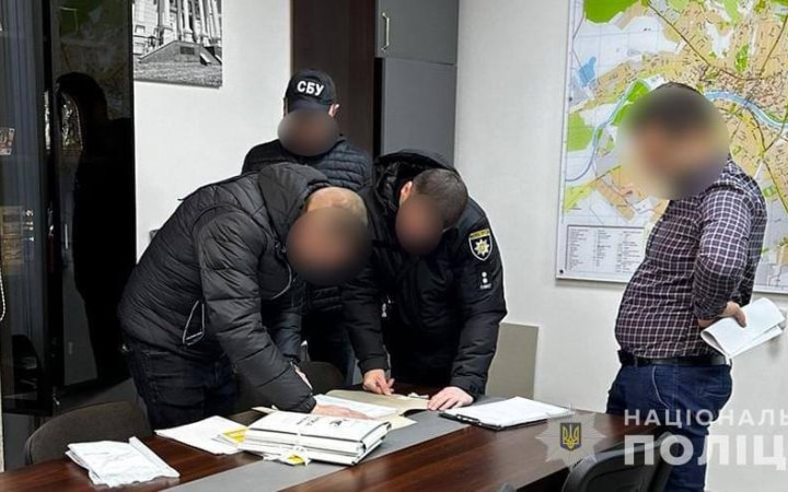Ремонт зі збитками у 700 000 гривень: посадовцям Ужгородської міської ради та підряднику повідомлено про підозри